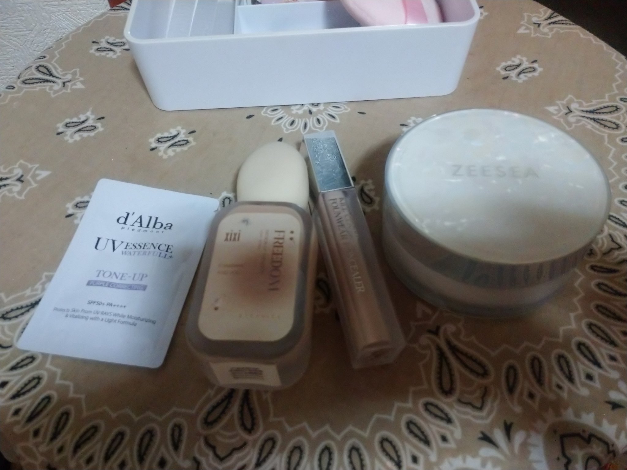 フリーダムリキッドファンデーション/xixi/リキッドファンデーションを使ったクチコミ（1枚目）