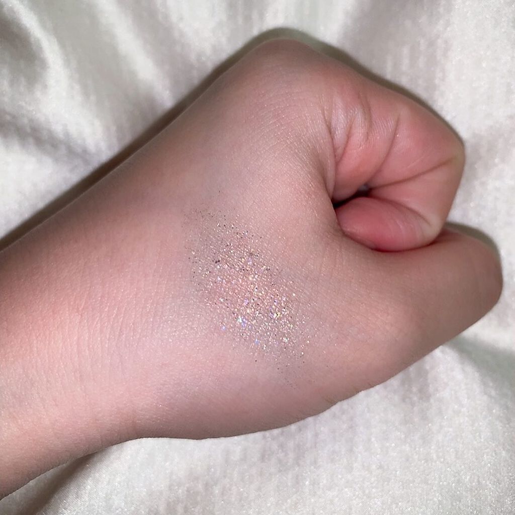 トゥインクルバーム/innisfree/ジェル・クリームアイシャドウを使ったクチコミ(4枚目)