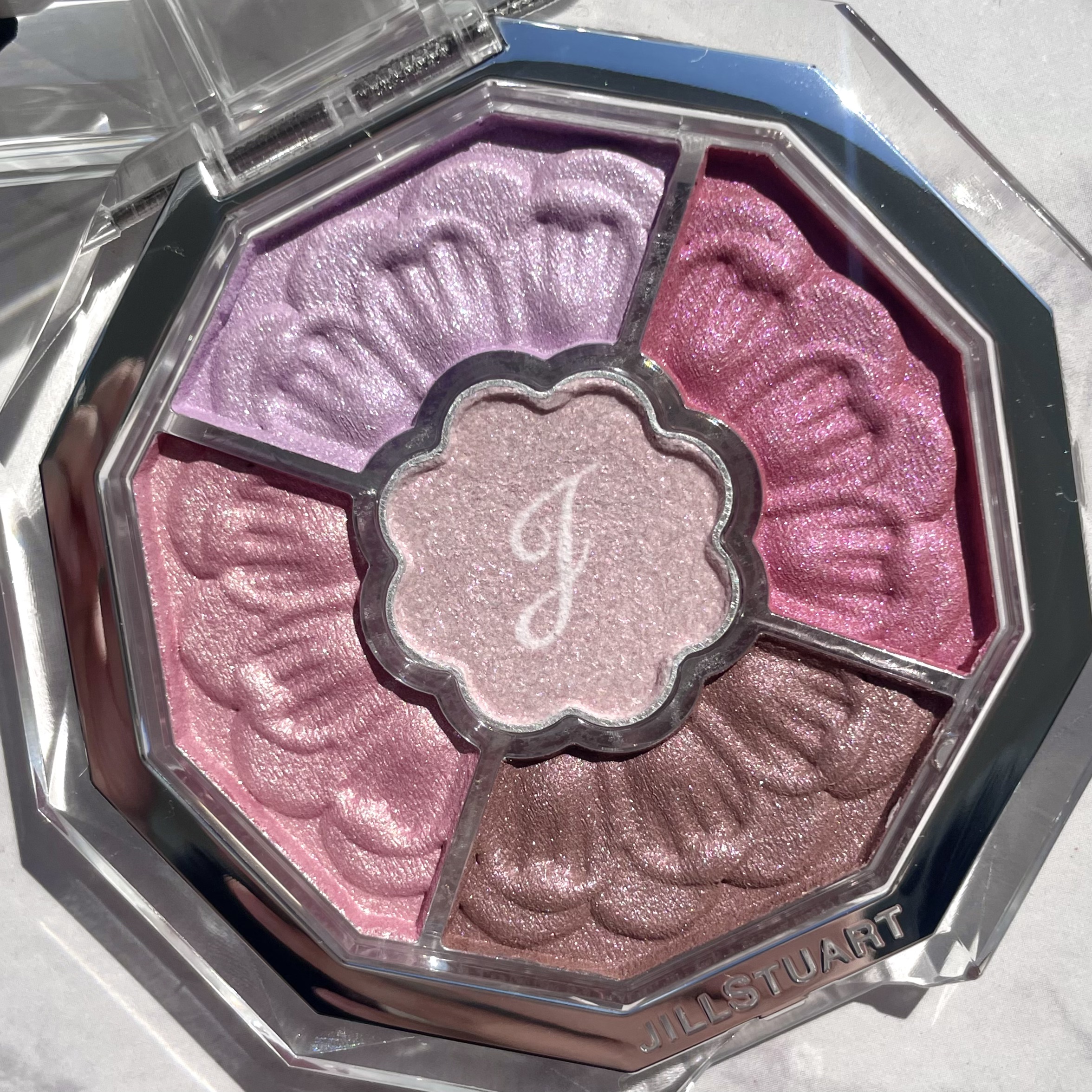 ジルスチュアート ブルームクチュール アイズ　ジュエルドブーケ/JILL STUART/アイシャドウパレットを使ったクチコミ（2枚目）