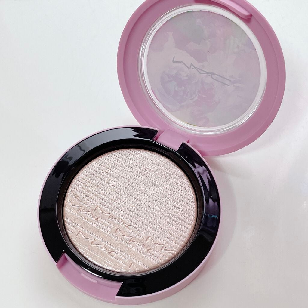 エクストラ ディメンション スキンフィニッシュ/M・A・C/プレストパウダーを使ったクチコミ(2枚目)