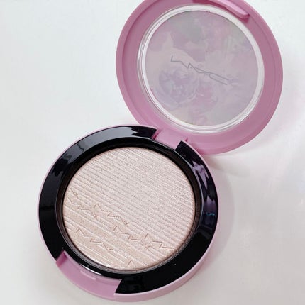 エクストラ ディメンション スキンフィニッシュ フルール シュア/M・A・C/プレストパウダーの画像