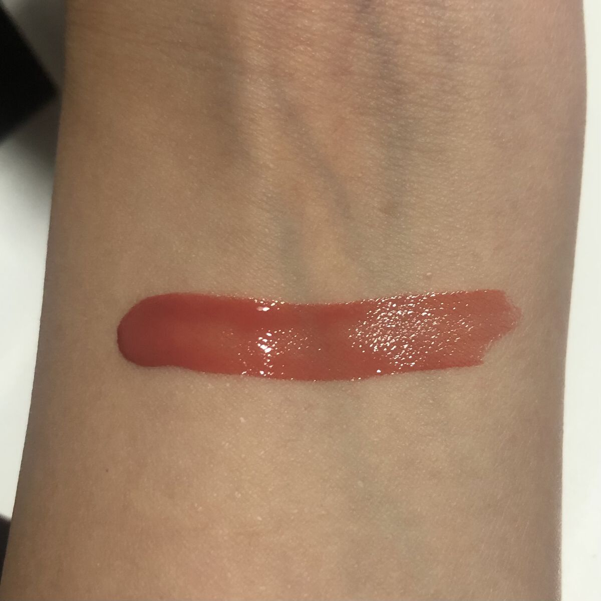 センシュアル フィッティング グロウ ティント/HERA/リップティントを使ったクチコミ（2枚目）