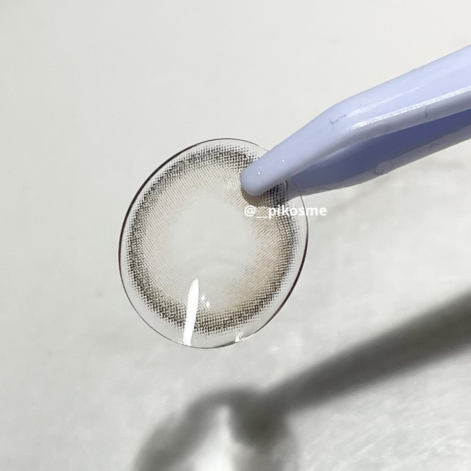 dooonut /WEEKENDSHOP/１ヶ月（１MONTH）カラコンを使ったクチコミ（2枚目）