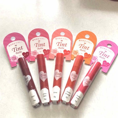 DAISOのTint Balm、どの色を買おうか悩み、100均なので、安いしと全色買いしてきちゃいました😆
でも、目的だった化粧水用のパックは無かった…
近々、リベンジ💪