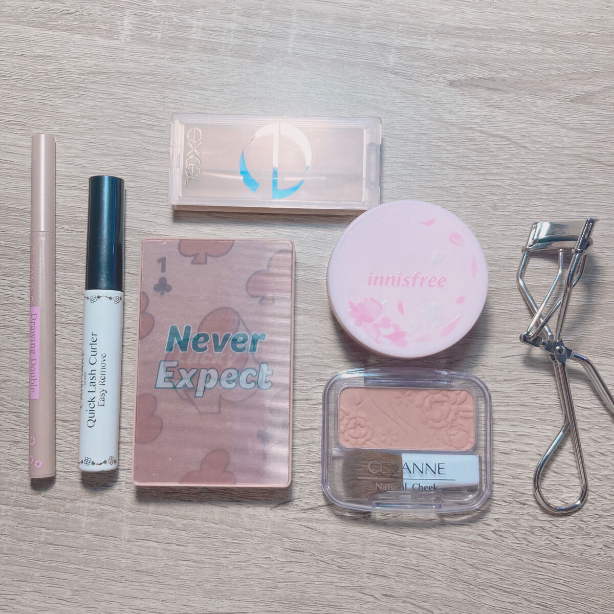 ノーセバム　ミネラルカラーパウダー　 LTD22/innisfree/ルースパウダーを使ったクチコミ（2枚目）