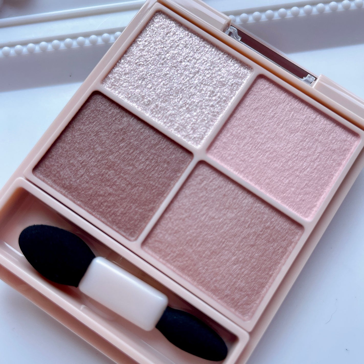 シルキースフレアイズ(マットタイプ)/キャンメイク/アイシャドウパレットを使ったクチコミ(3枚目)