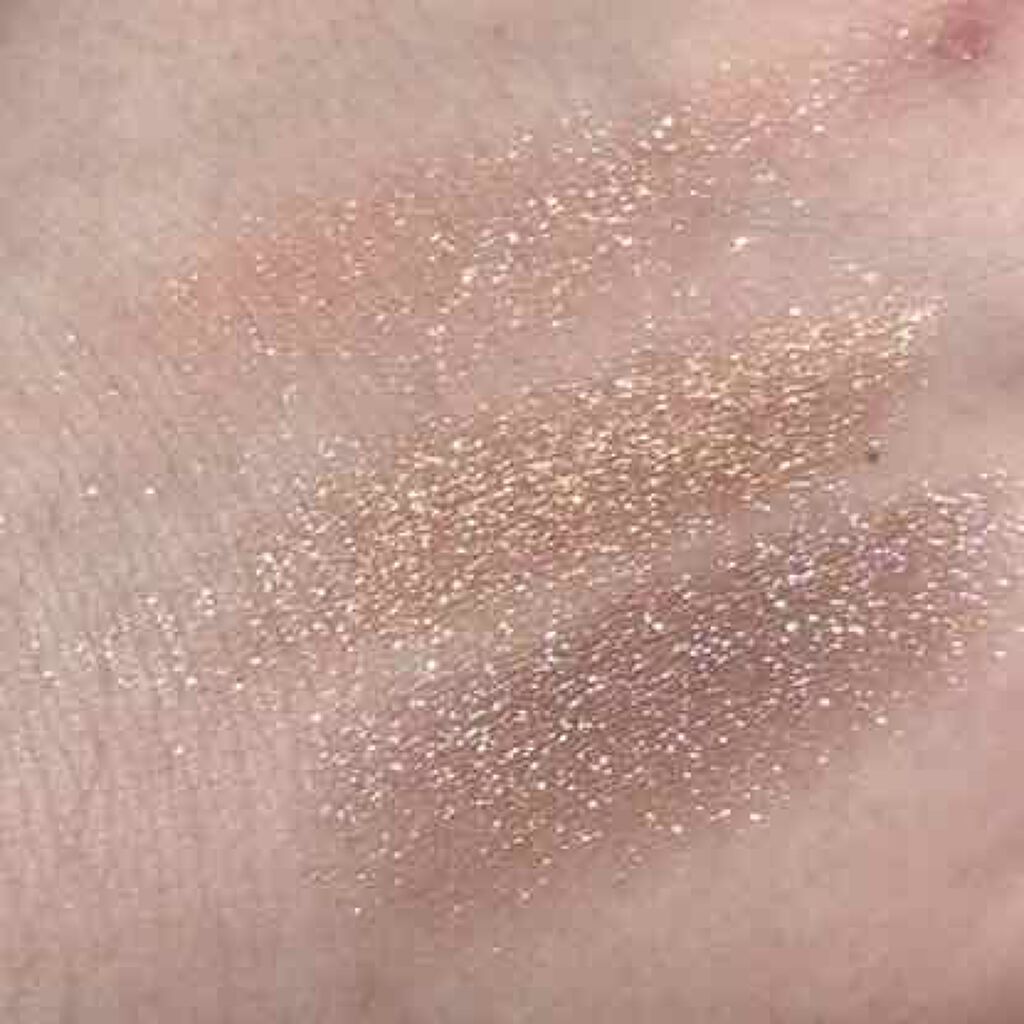 グリッタープリズム シャドウ/MISSHA/グリッターを使ったクチコミ(2枚目)