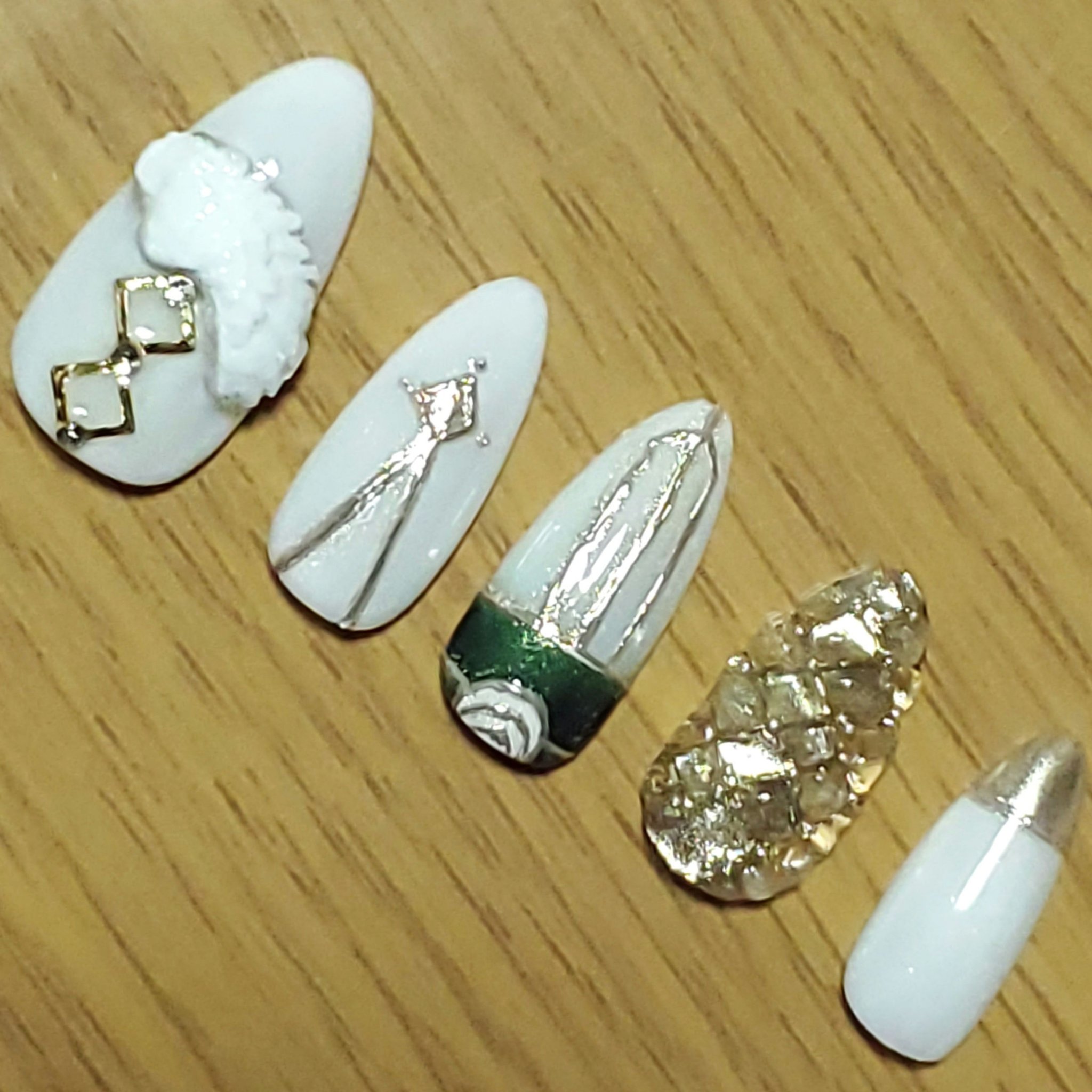 GEMマグネットジェル(Autumn Collection 6color)/LALONA/ジェルネイルを使ったクチコミ（2枚目）