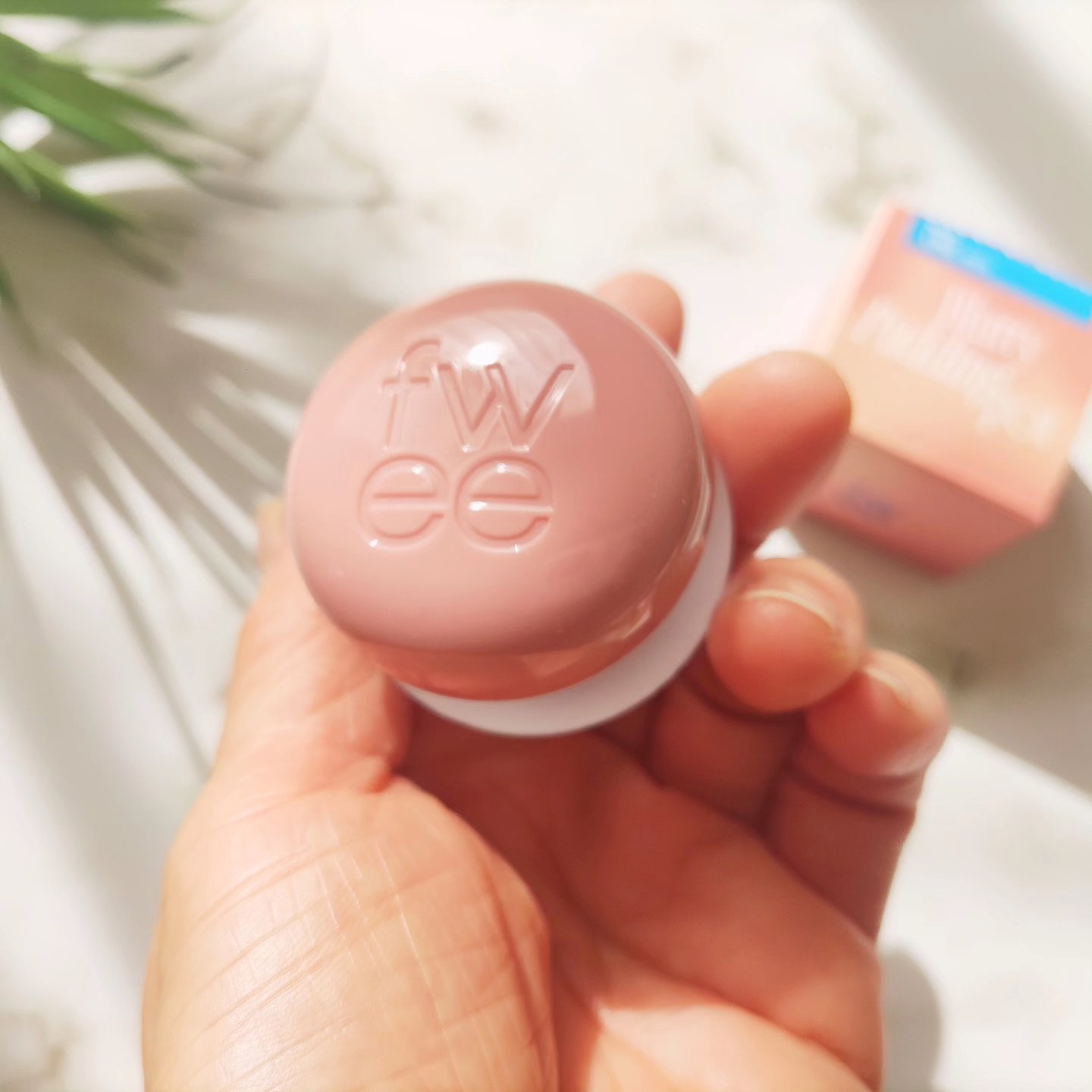 リップアンドチーク ブラーリープリンポット/fwee/口紅を使ったクチコミ（3枚目）