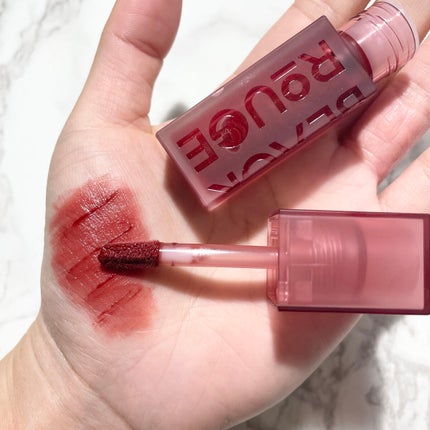 ダブルレイヤー オーバーベルベット/BLACK ROUGE/口紅を使ったクチコミ(4枚目)