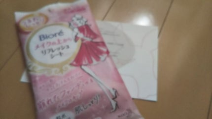 メイクの上からリフレッシュシート うるおいしっとりタイプ/ビオレ/フェイスシートを使ったクチコミ(1枚目)