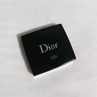 モノ クルール クチュール/Dior/シングルアイシャドウを使ったクチコミ（4枚目）