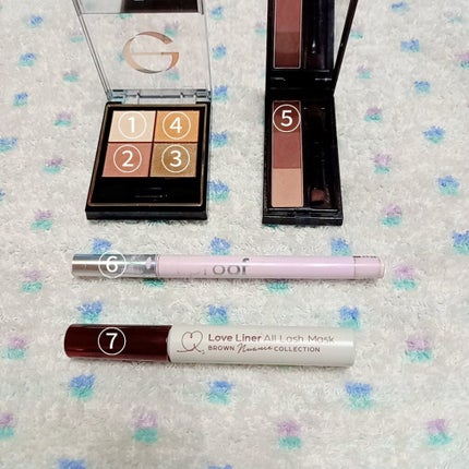 リアルクローズシャドウ/excel/アイシャドウパレットを使ったクチコミ(2枚目)