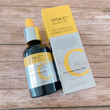 VITAC FIRMING AMPOULEを購入❣️

キューテンで口コミがよかったので購入してみました！

テクスチャーは普通の美容液と一緒でとろみのある感じでシャバシャバしているものではありませんで