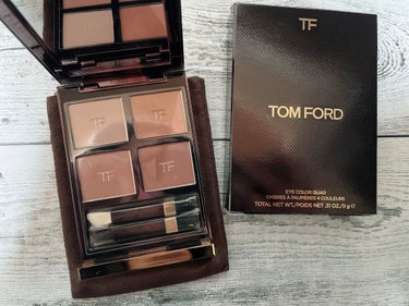 アイ カラー クォード/TOM FORD BEAUTY/パウダーアイシャドウを使ったクチコミ（1枚目）