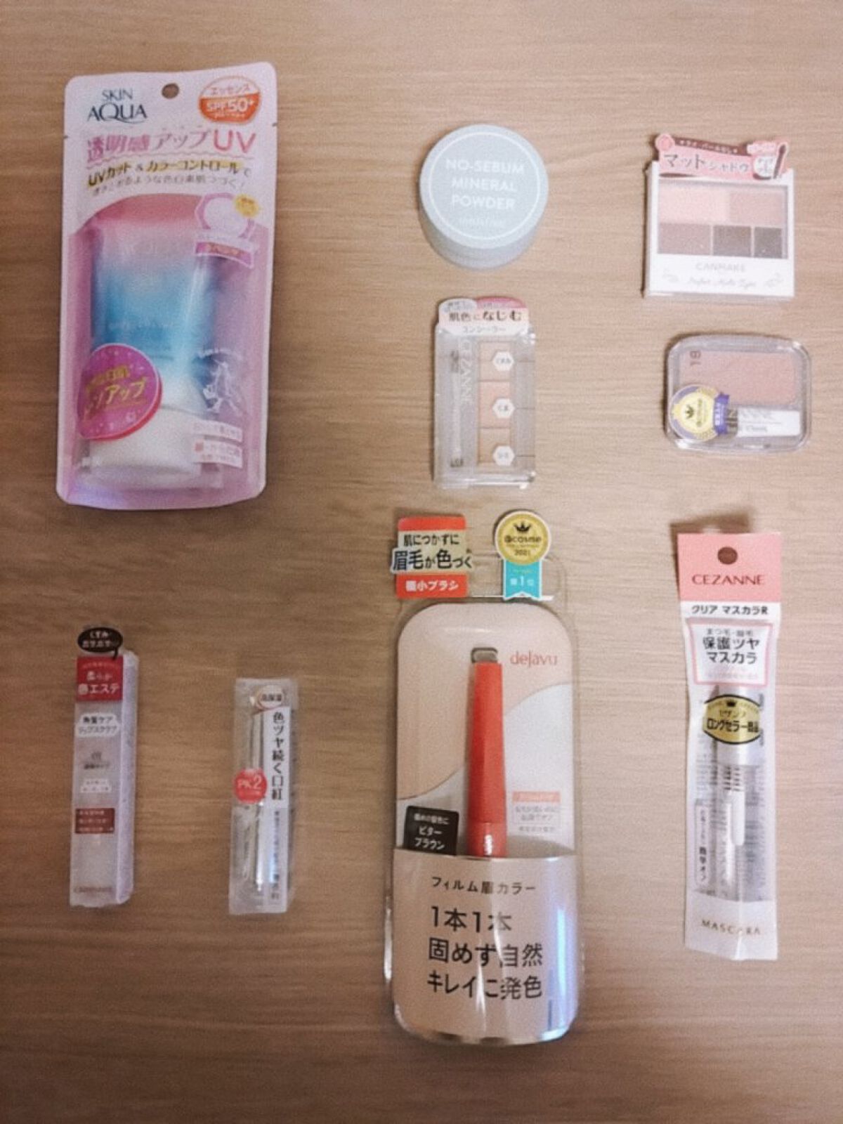 ラスティンググロスリップ/CEZANNE/口紅を使ったクチコミ（2枚目）