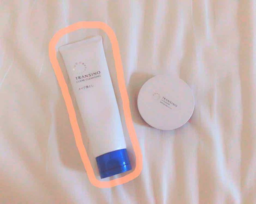 トランシーノのクレンジング🧖‍♀️
お値段は1,800円程度✨

やわらかいクリームタイプで、お肌にやさしく使えるところがgood！
クリームタイプのクレンジングが珍しく、ずっとリピートしています☺️

乾燥性敏感肌なので、ほとんどW洗顔