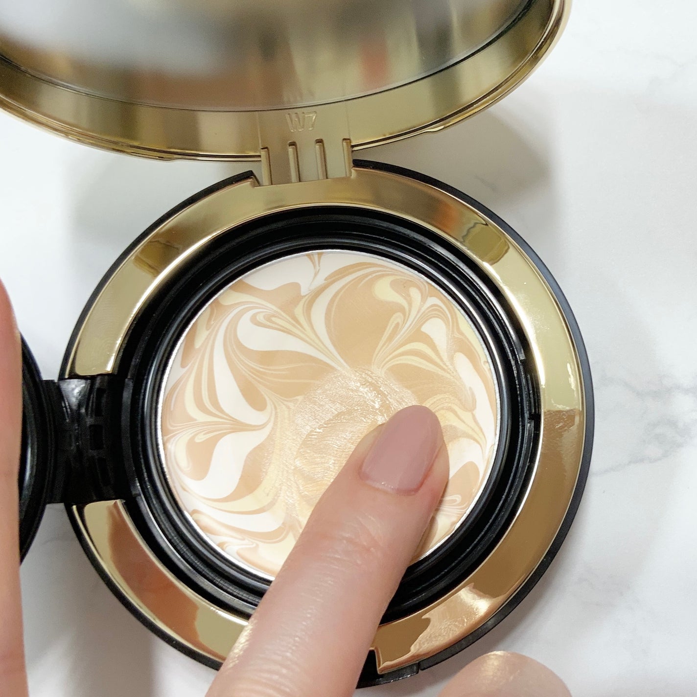 SIGNATURE ESSENCE COVER PACT /AGE20’s/クリーム・エマルジョンファンデーションを使ったクチコミ(4枚目)