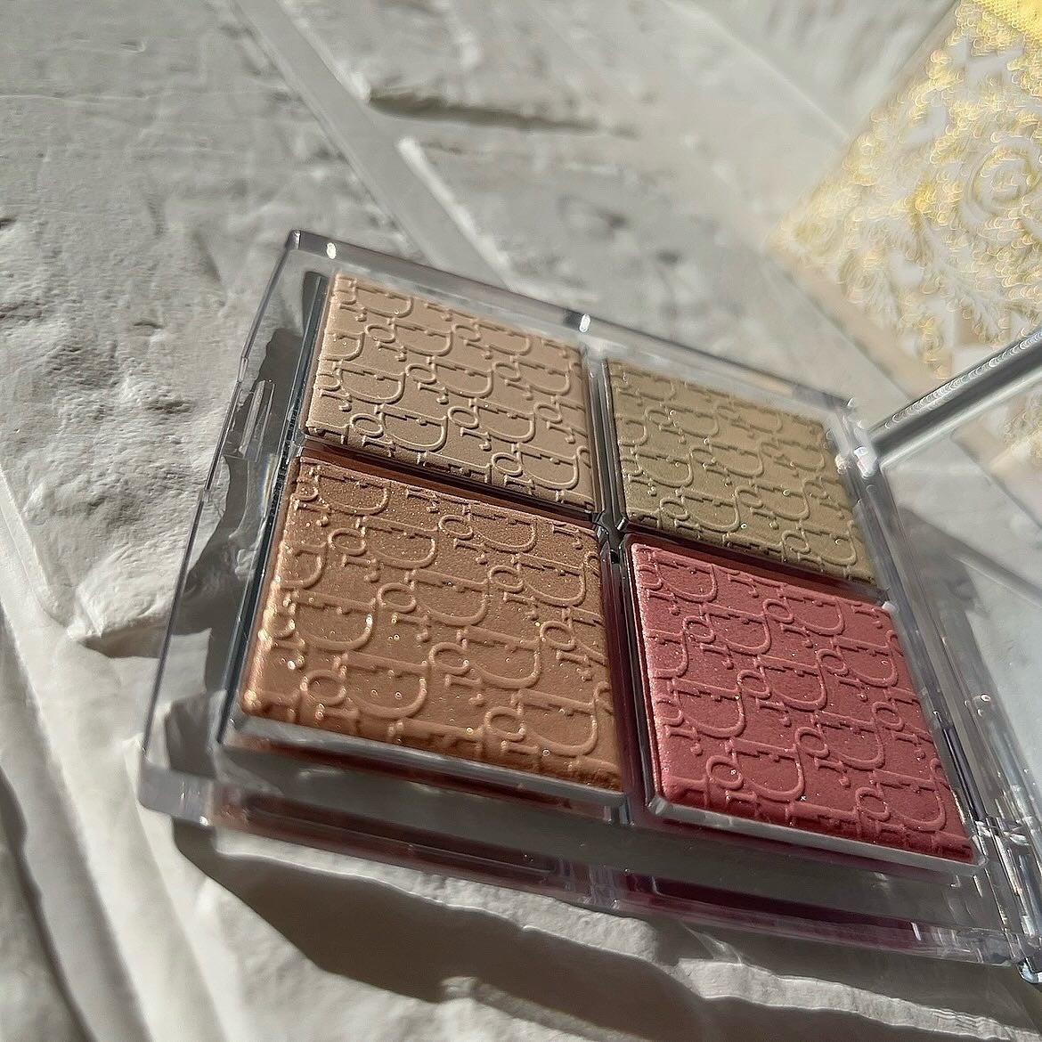 ディオール バックステージ フェイス グロウ パレット/Dior/ハイライトを使ったクチコミ(3枚目)