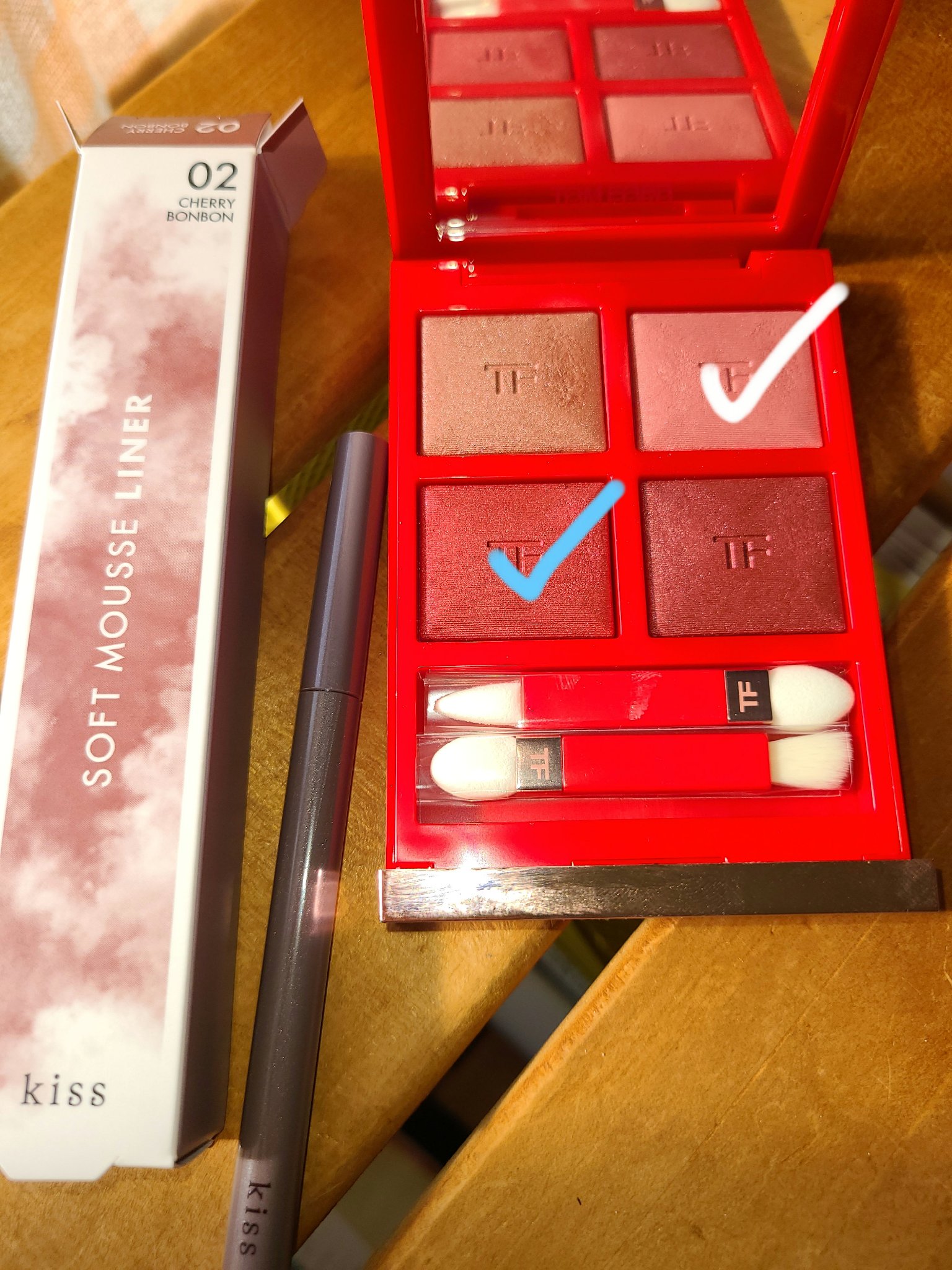 ソフトムースライナー 02 チェリーボンボン/KiSS/ペンシルアイライナーを使ったクチコミ（2枚目）