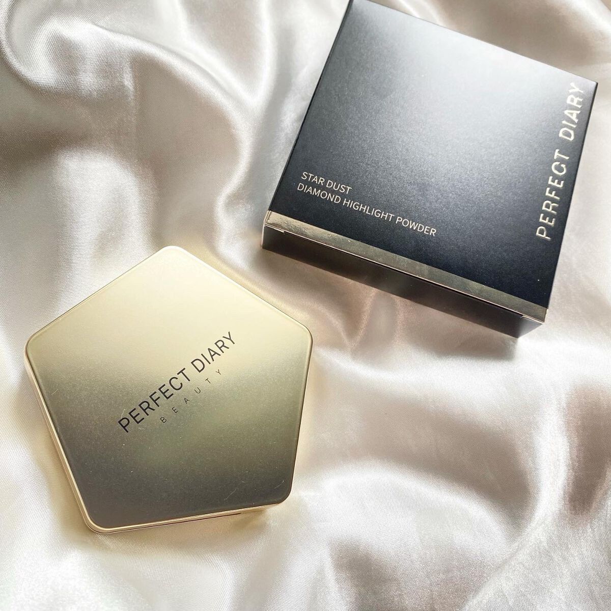 スターダストダイヤモンドハイライトパウダー/PERFECT DIARY/パウダーハイライトを使ったクチコミ(2枚目)