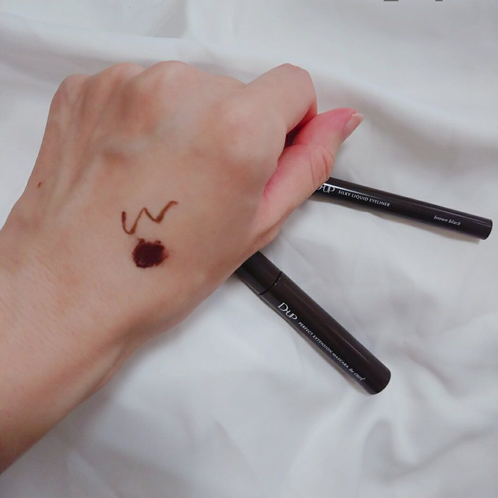 【旧品】シルキーリキッドアイライナーWP/D-UP/リキッドアイライナーを使ったクチコミ(4枚目)