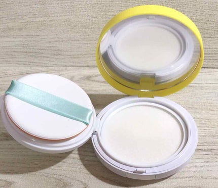 化粧直しパウダーのおすすめ30選!持ち運びに便利なアイテムと化粧直しのやり方