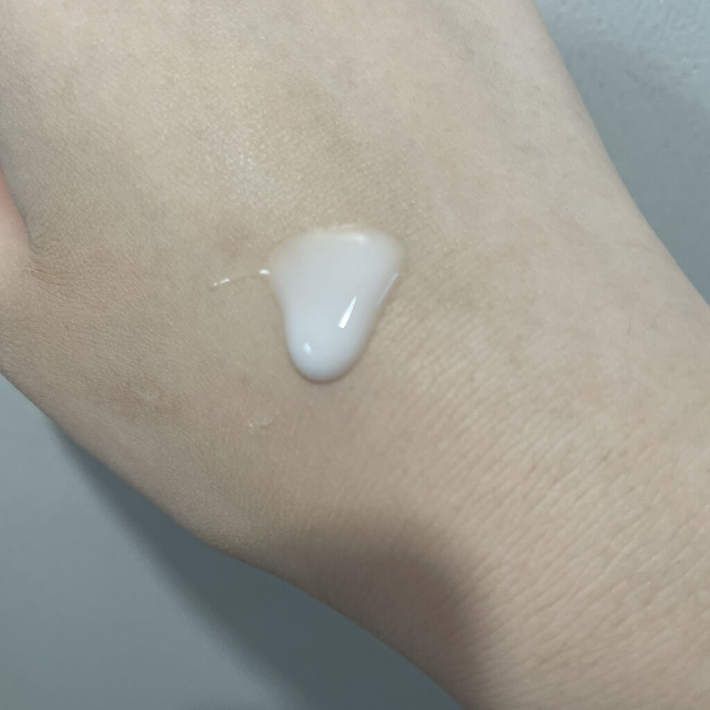 bareMinerals ポア オイルフリー モイスチャライザーのクチコミ「オイリー肌の方必見！油分の多い「普通の」乳液使っていませんか？🙂🙃
元々オイリーなのに、そこか.....」（2枚目）