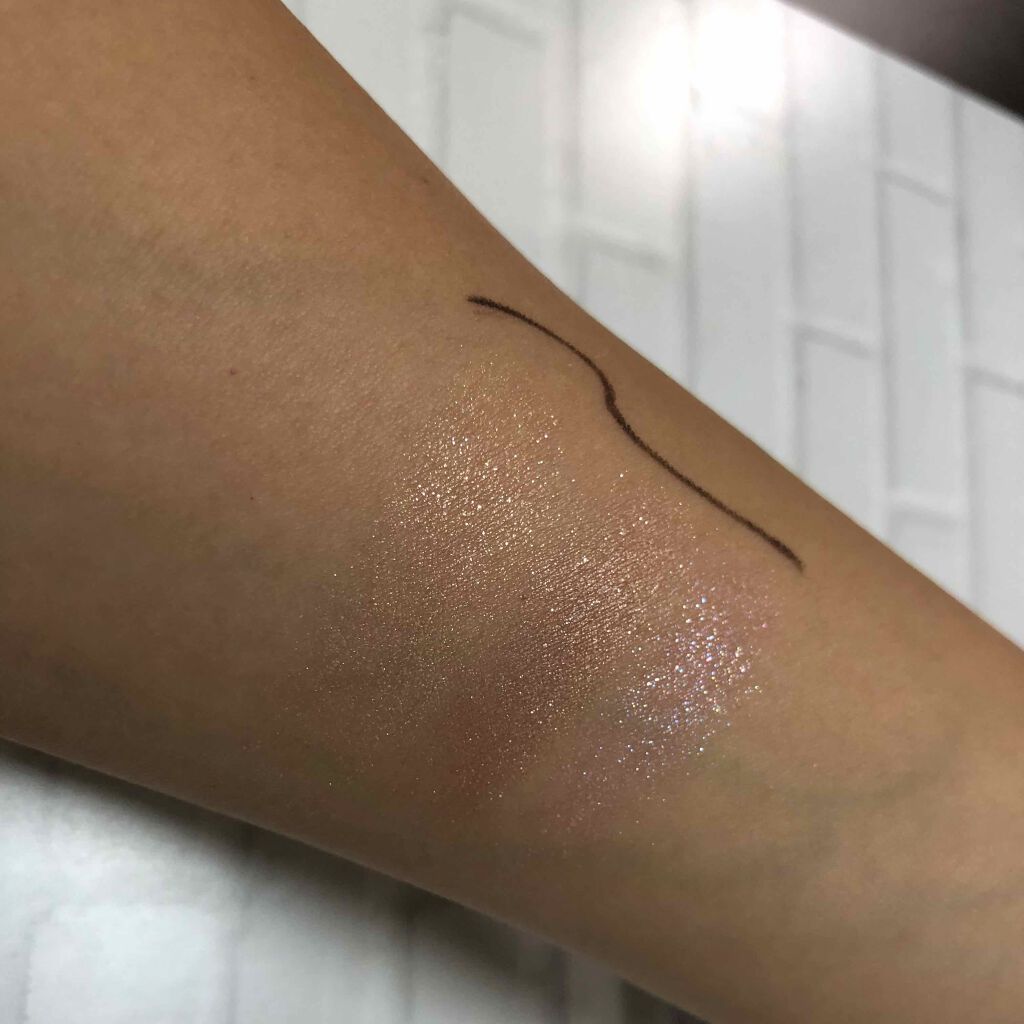 シャドーカスタマイズ/MAJOLICA MAJORCA/単色アイシャドウを使ったクチコミ（3枚目）