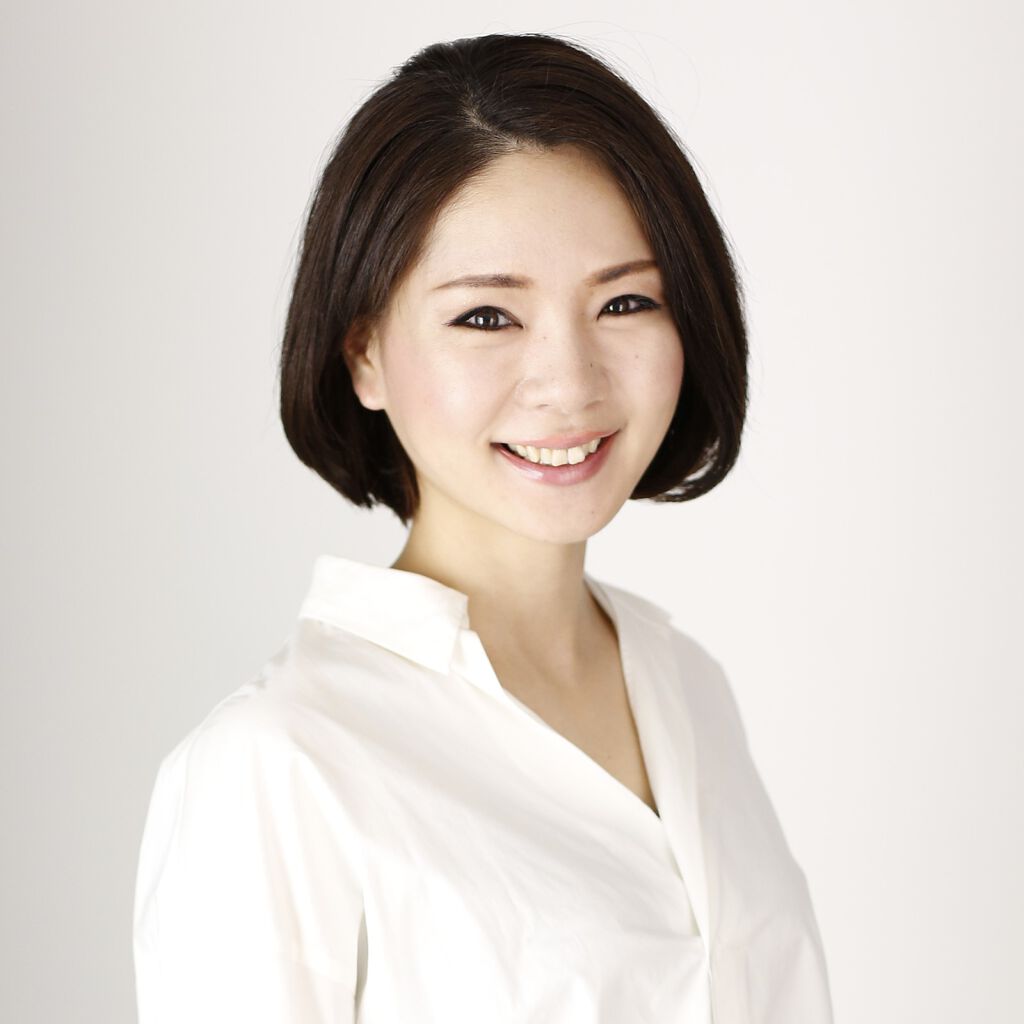 Dior Beauty Lovers on LIPS 「【質問募集中】自宅でスキンケアにかける時間も増える今、お肌のお..」(1枚目)