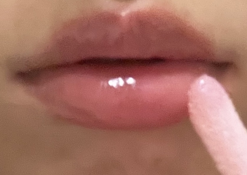 インク グラスティング リップ グロス P01 ビーオンファイア(BE ON FIRE)/PERIPERA/リップグロスを使ったクチコミ（3枚目）