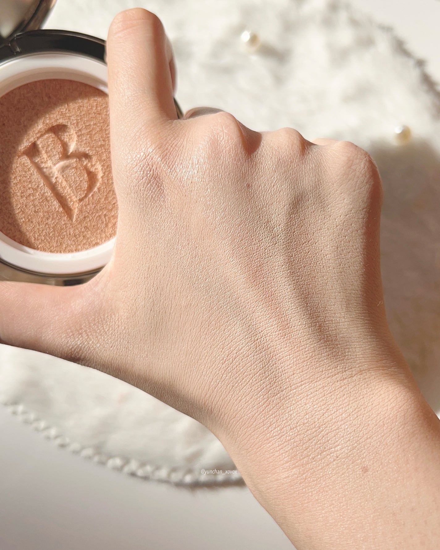 カバーリシャス アルティメット ホワイトクッション/BANILA CO/クッションファンデーションを使ったクチコミ(4枚目)