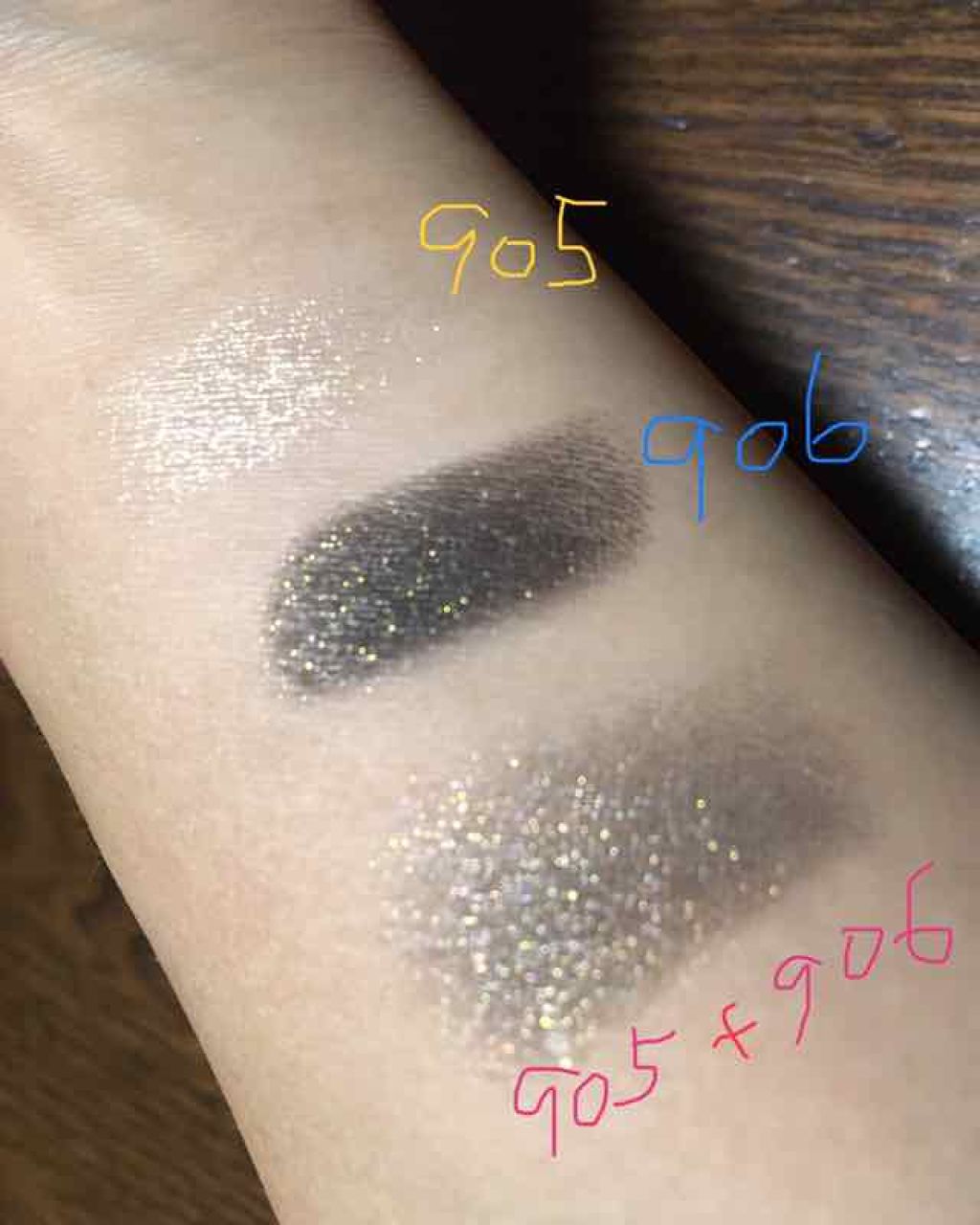 オンブル プルミエール プードゥル/CHANEL/単色アイシャドウを使ったクチコミ(2枚目)