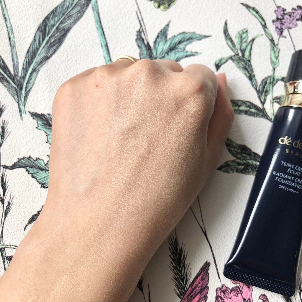 クレ・ド・ポー ボーテ タンクレームエクラn/クレ・ド・ポー ボーテ/クリーム・エマルジョンファンデーションを使ったクチコミ(6枚目)