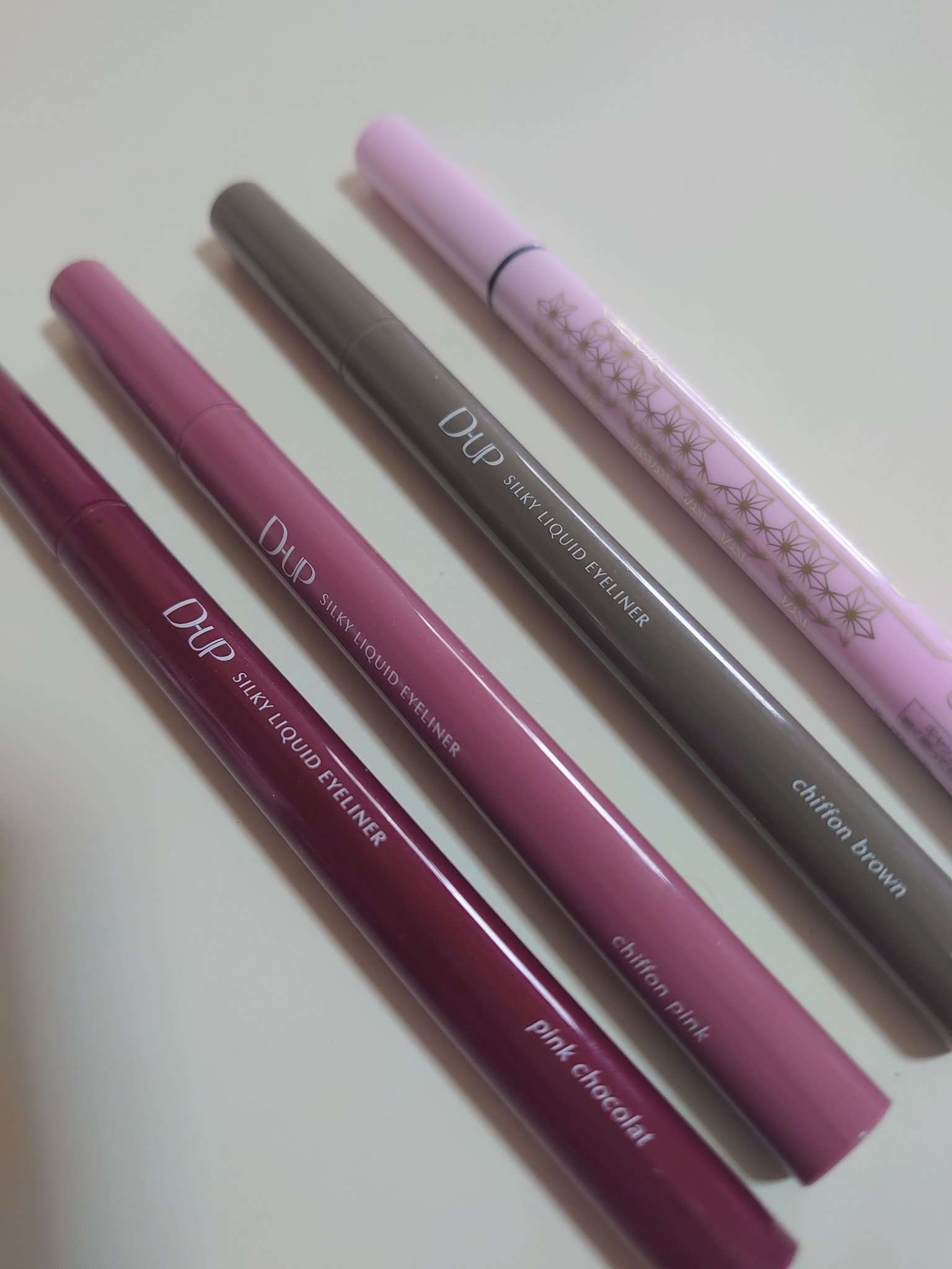 リアルラスティングアイライナー24hWP/K-パレット/リキッドアイライナーを使ったクチコミ（1枚目）