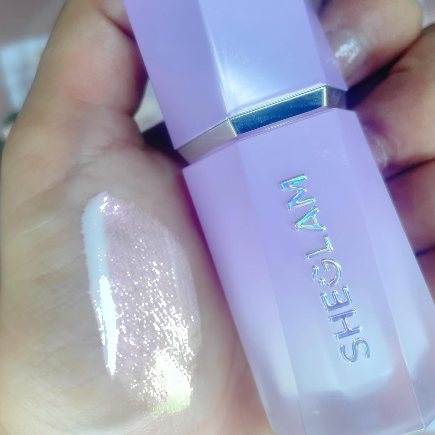 グロウブルーム リキッドハイライター/SHEGLAM/リキッドハイライトを使ったクチコミ（2枚目）