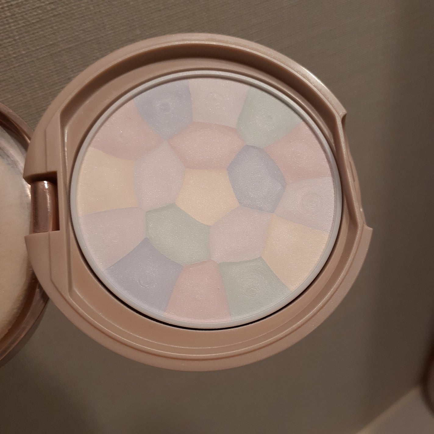 UVイデア XL プロテクショントーンアップ ローズ/ラ ロッシュ ポゼ/日焼け止めクリームを使ったクチコミ(2枚目)