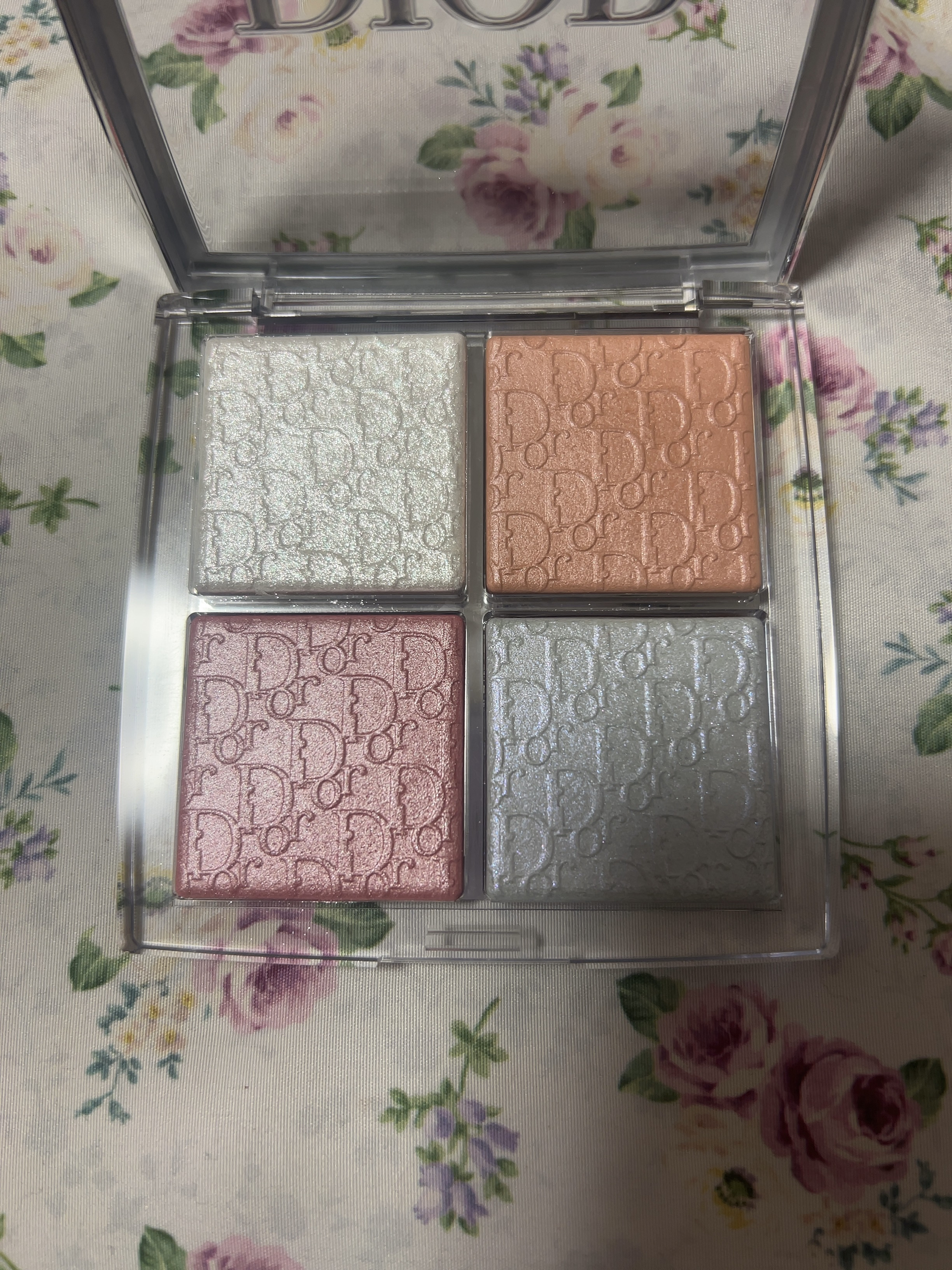 ディオール バックステージ フェイス グロウ パレット/Dior/ハイライトを使ったクチコミ（3枚目）