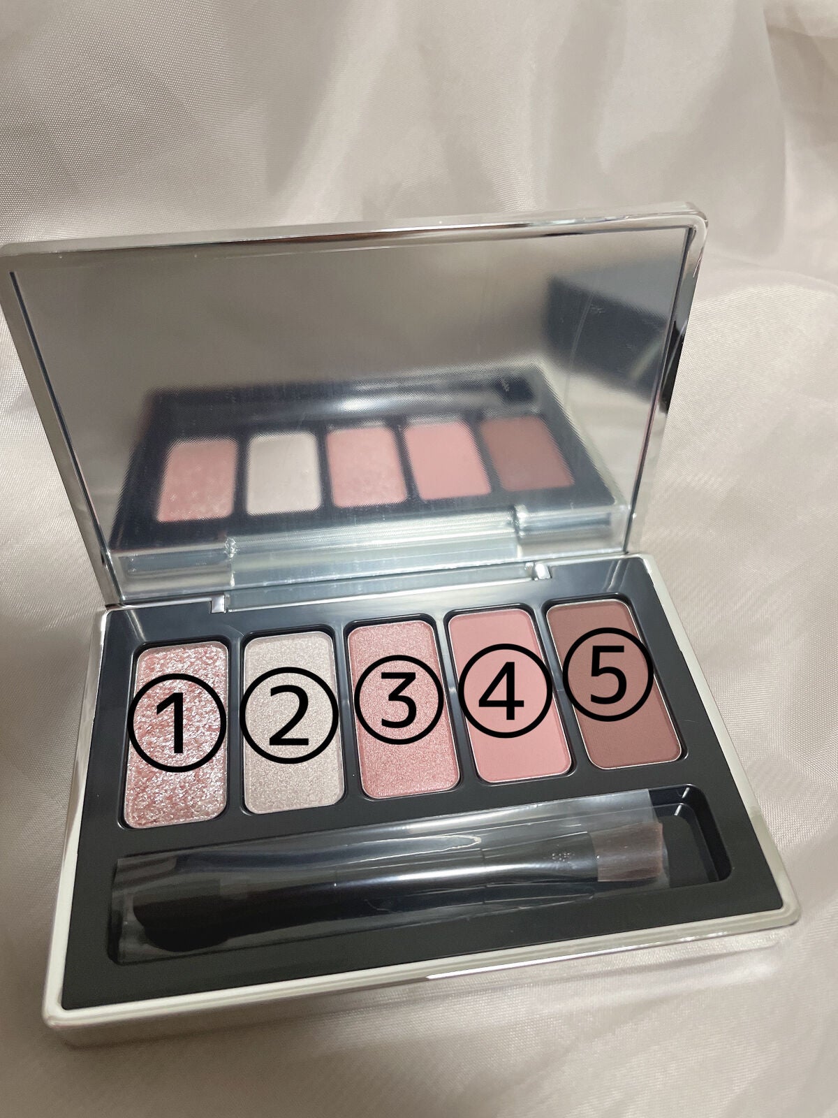 ジュエルアイカラーコレクション/Armuje/アイシャドウパレットを使ったクチコミ(4枚目)