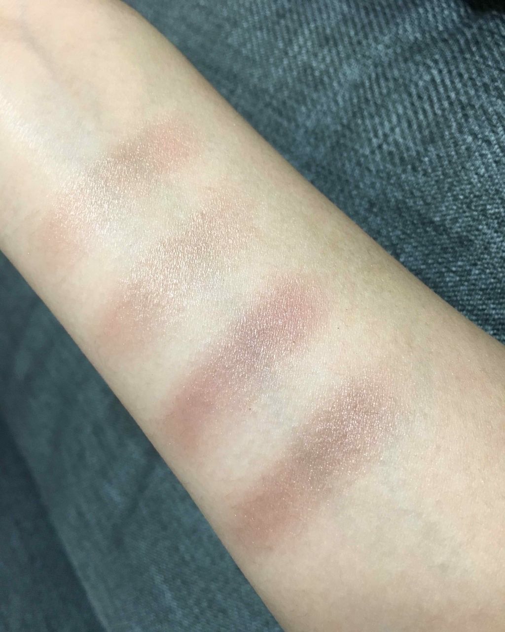 ミネラルクラッシィシャドー/エトヴォス/アイシャドウパレットを使ったクチコミ(2枚目)