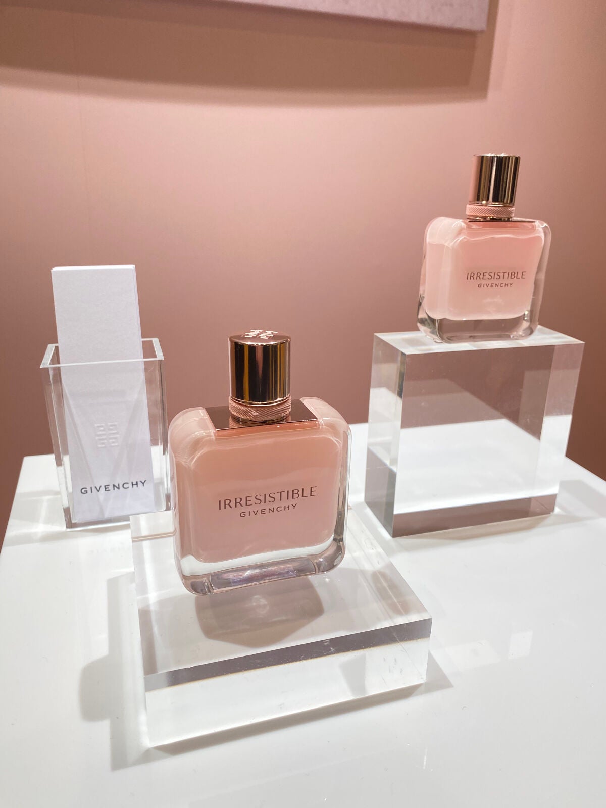 Liii▷ on LIPS 「\春の新作はこれ!📰♟/【GIVENCHYスプリングコレクショ..」(9枚目)