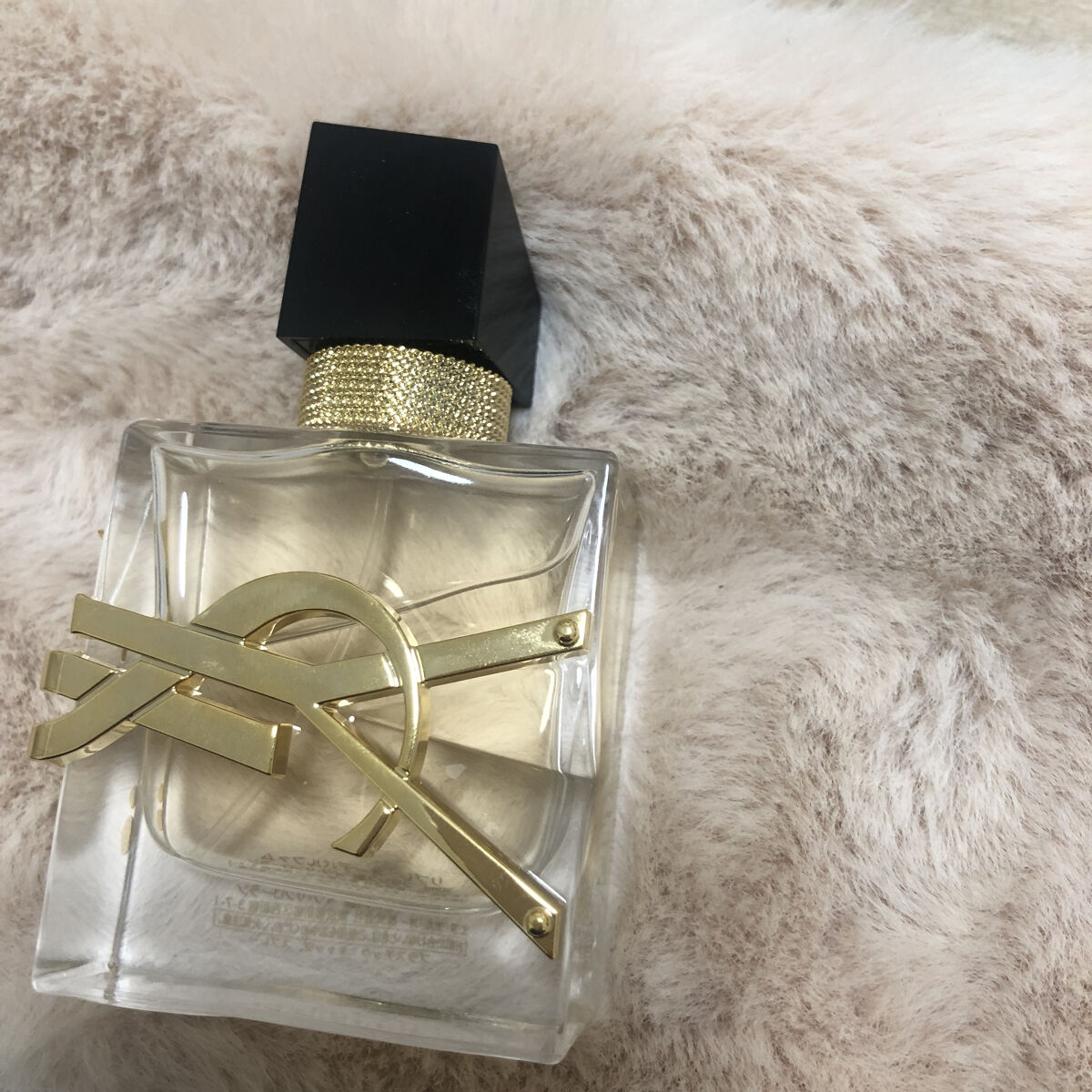 リブレ オーデパルファム / YVES SAINT LAURENT BEAUTEの付け方