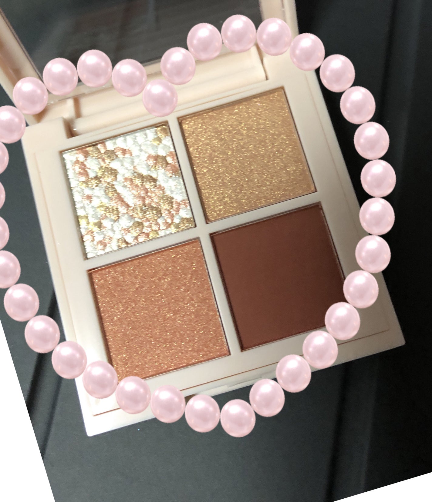 レブロン ダズル アイシャドウ クアッド/REVLON/アイシャドウパレットを使ったクチコミ(2枚目)