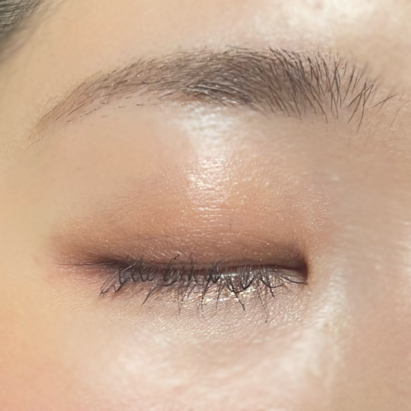 トーンアップアイシャドウ/CEZANNE/アイシャドウパレットを使ったクチコミ（3枚目）