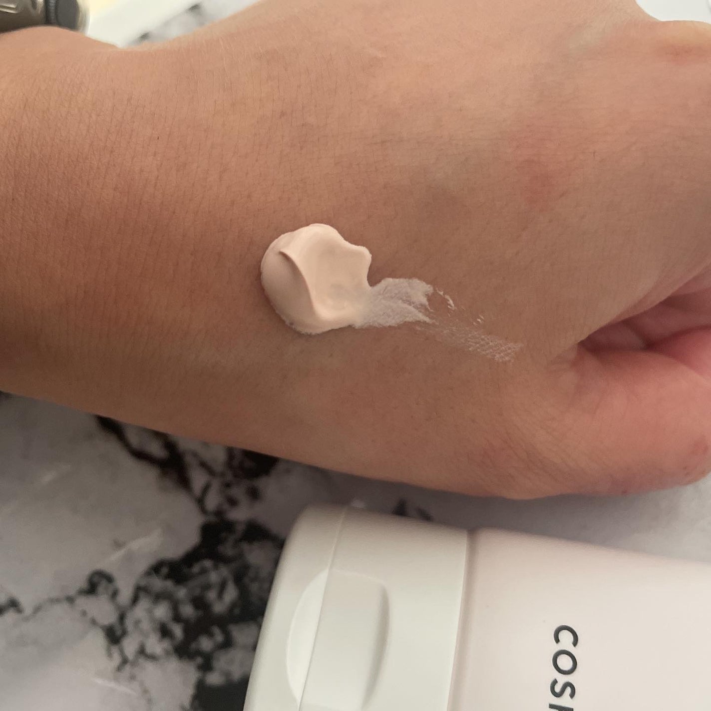 アロエ54.2アクアトーンアップUVクリーム SPF50+ PA++++/COSRX/日焼け止めクリームを使ったクチコミ(2枚目)