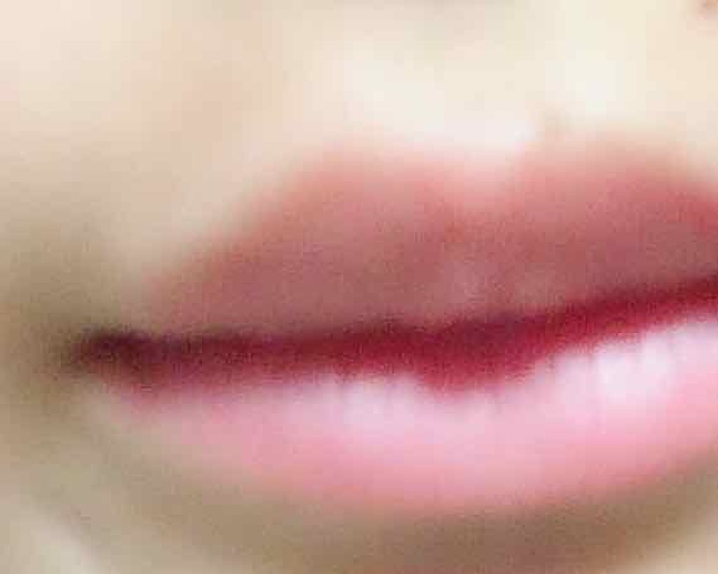 モイストピュアカラーリップ/ニベア/リップクリームを使ったクチコミ（2枚目）