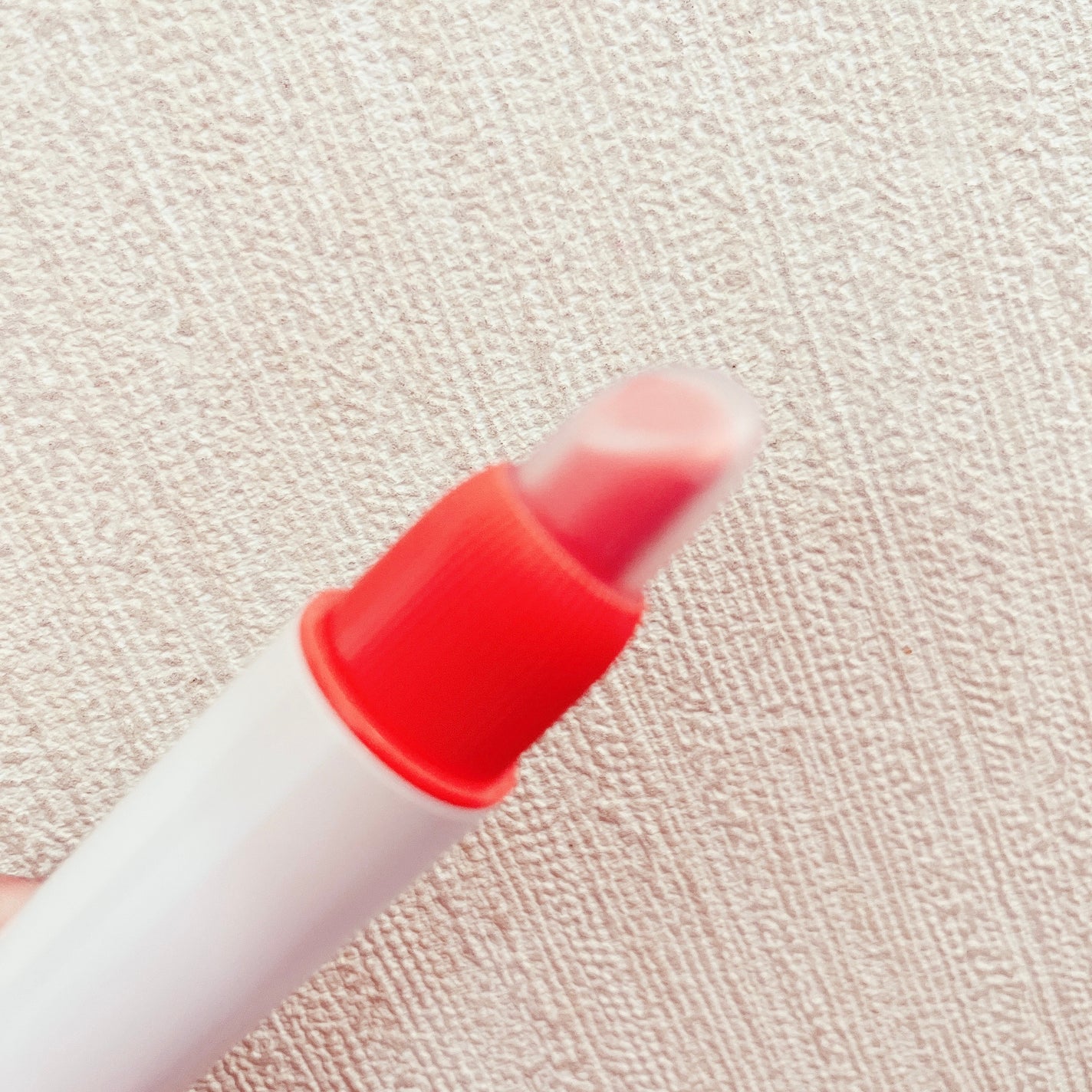 ノンセクショングローリーティント/EQUMAL/リップティントを使ったクチコミ(4枚目)