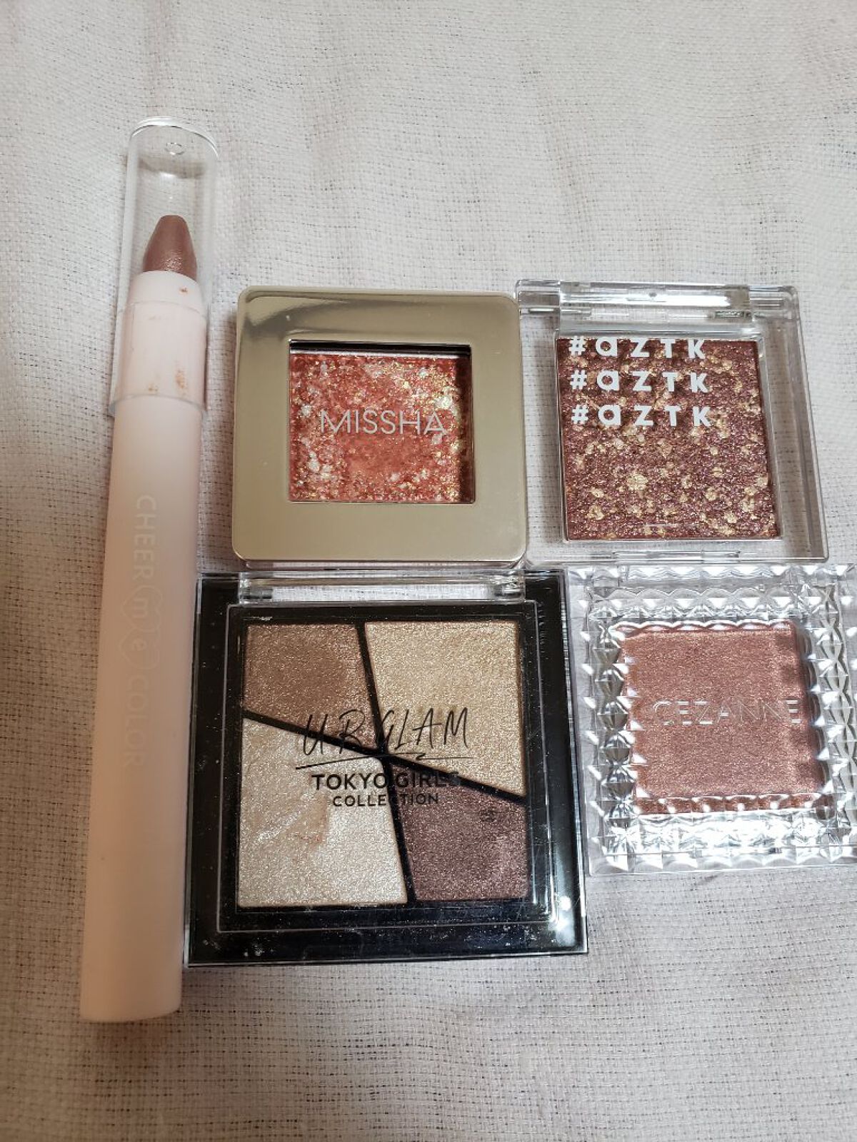 シングルカラーアイシャドウ/CEZANNE/単色アイシャドウを使ったクチコミ（1枚目）