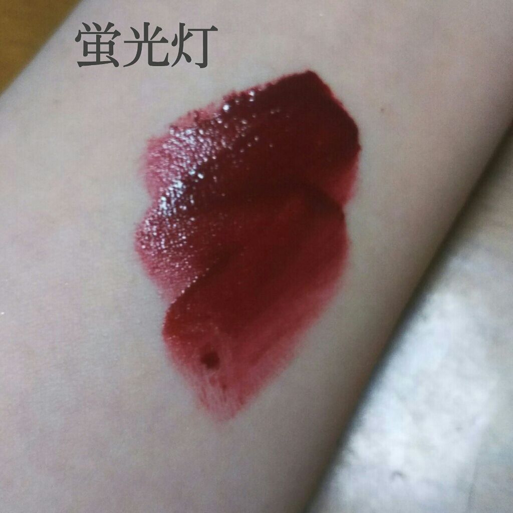 ハートウィンドウリップティントベルベットタイプ/VAVI MELLO/口紅を使ったクチコミ（2枚目）