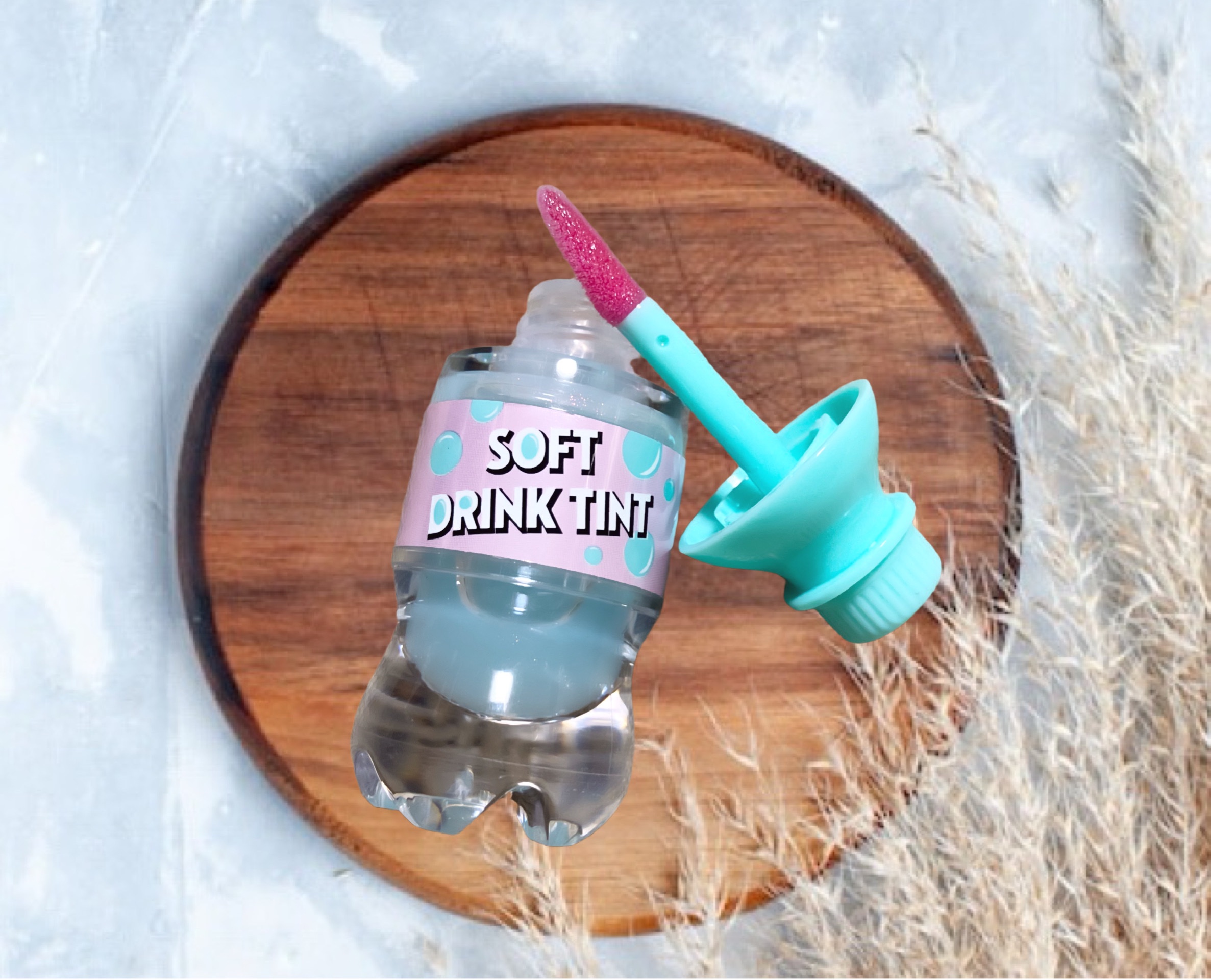 ソフトドリンクティント BL601 ミルキーソーダ/ETUDE/リップグロスを使ったクチコミ（3枚目）